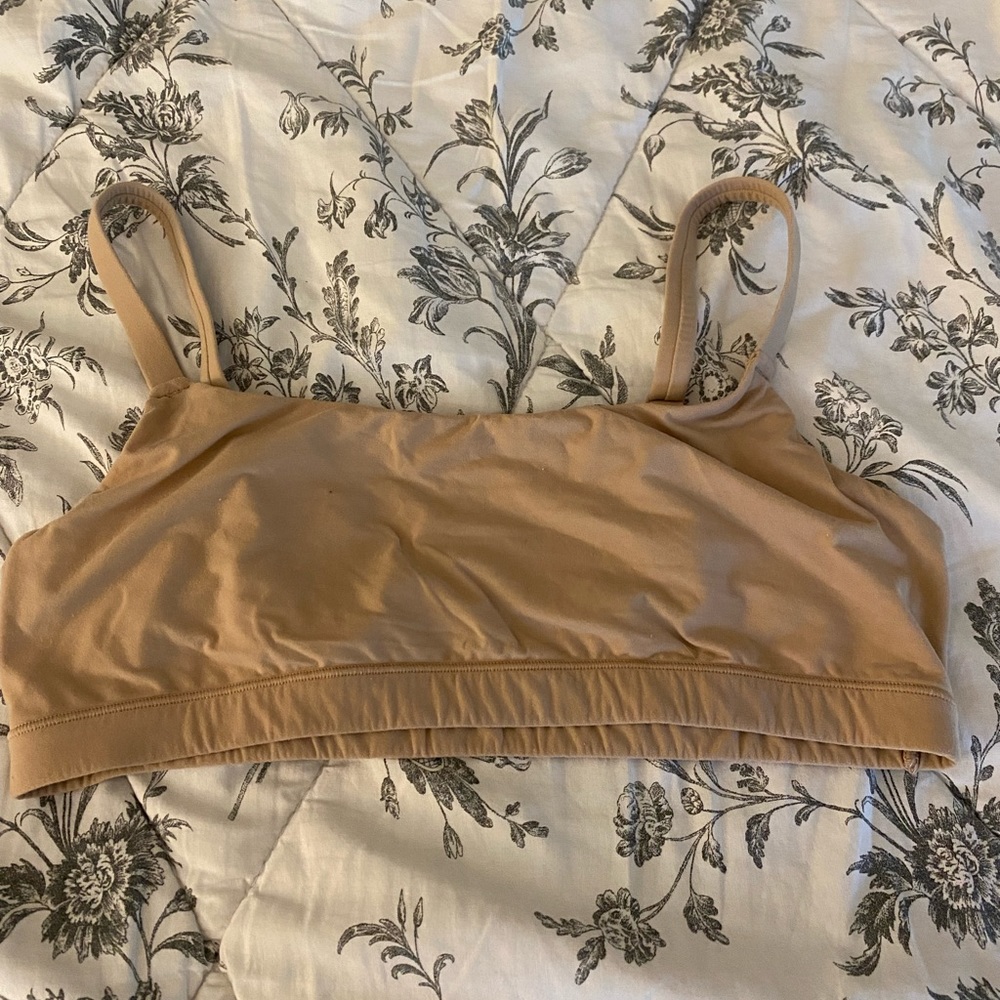 Skims size medium nude bra